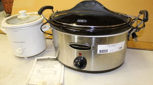 lot 158 image: Slow Cooker Lot