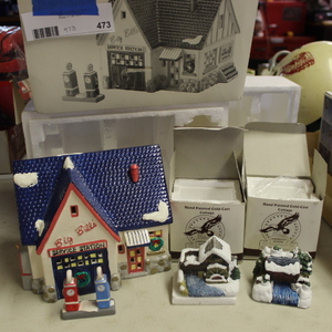 lot 473 image: Snow Village Service Station Lot