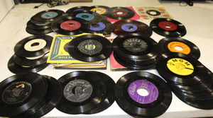 lot 175 image: Records Lot #2
