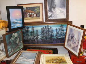 lot 466 image: Pictures  Clock Lot