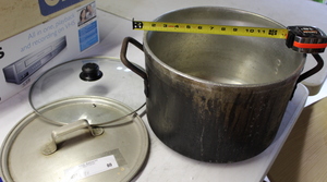 lot 80 image: 20 Quart Stock Pot