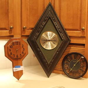 lot 419 image: Clocks