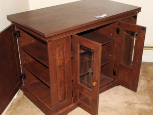 lot 421 image: Cabinet