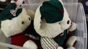 lot 490 image: Stuffed Bear Lot