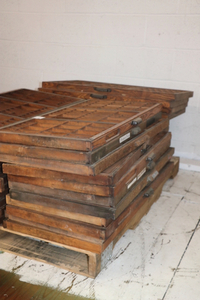 lot 5 image: 34 Type Cases