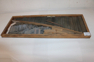 lot 63 image: Tray of Riglets
