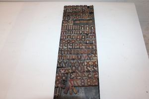 lot 98 image: 1 Wood Type