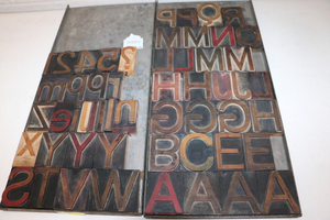 lot 100 image: 3 Wood Type