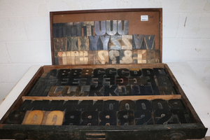 lot 106 image: 4 18 Wood Type