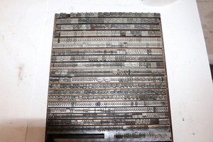 lot 196 image: 24 & 30 Pt. Cursive