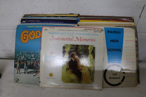 lot 203 image: 22 Records