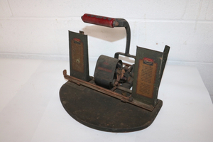 lot 219 image: Elliot Addresserette