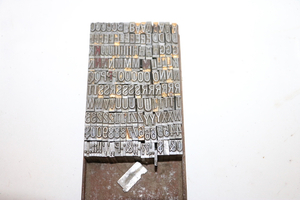 lot 242 image: 30 Pt. Type