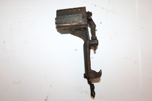 lot 251 image: Reddington Counter