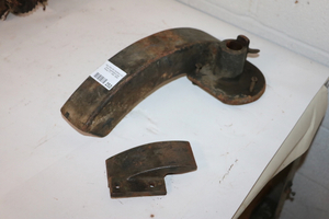 lot 253 image: C&P Gear Guards