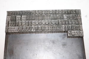 lot 273 image: 48 Pt. Type