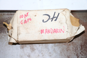 lot 284 image: 10 Pt. Type - Mandarin