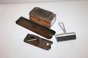 lot 299 image: Misc. Letterpress items