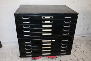 lot 17 image: Nice Flat Files