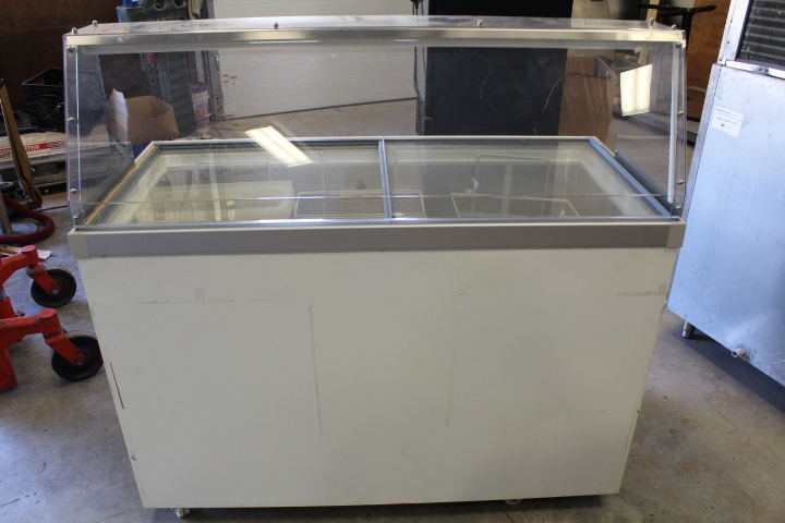 lot 22 image: Ice cream Dipping cabinet or Gelato  Italian Ice cream