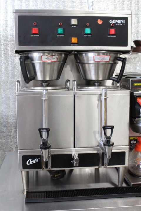 lot 32 image: Gemini Double Coffee Brewer