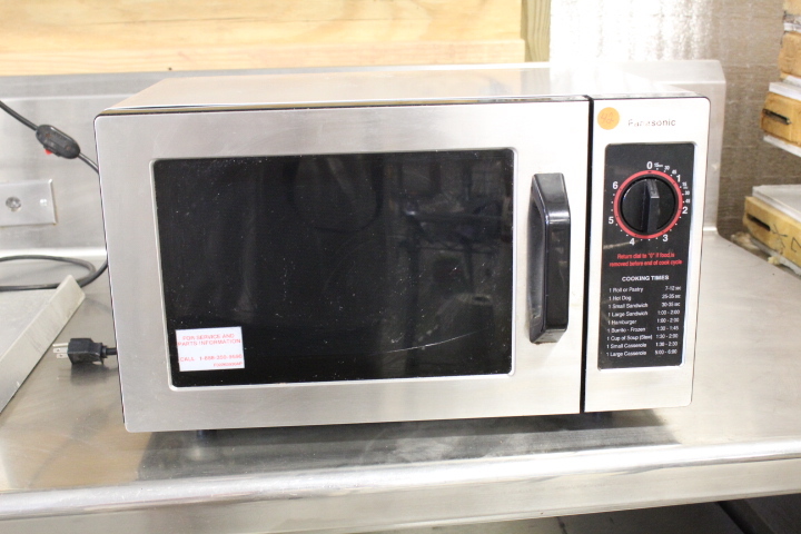 lot 42 image: Panasonic Commercial Microwave