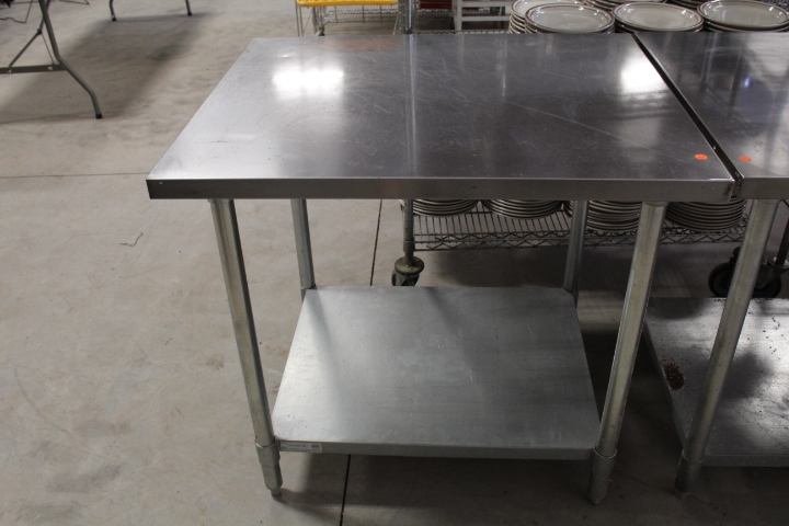 lot 44 image: Stainless Steel Table
