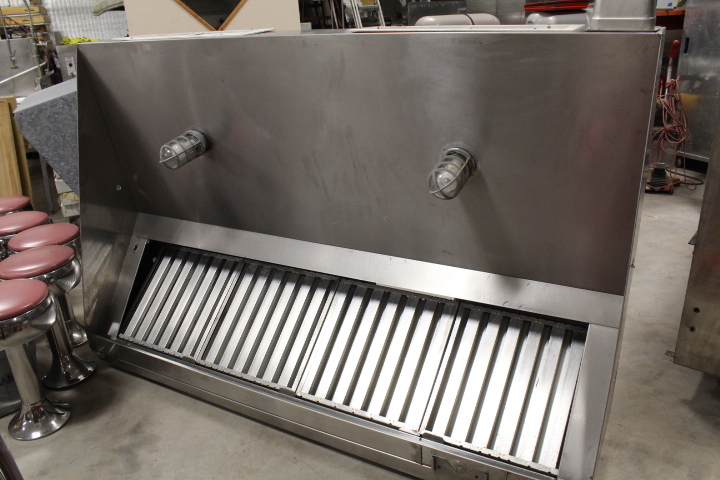 lot 75 image: 7 Exhaust hood - angled front