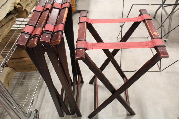 lot 86 image: Serving Tray Stands