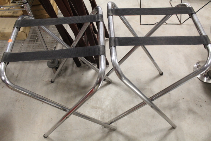 lot 87 image: Serving Tray Stands