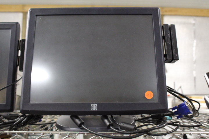 lot 105 image: Monitor
