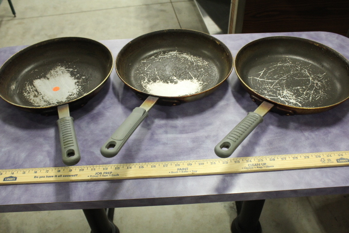 lot 122 image: Frying pans  skillets