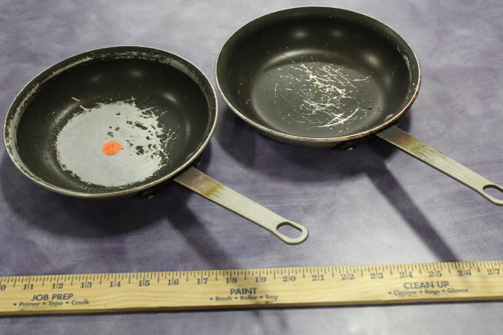 lot 123 image: Frying pans  skillets