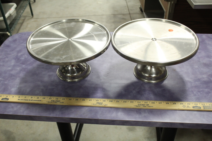 lot 127 image: Cake Stands
