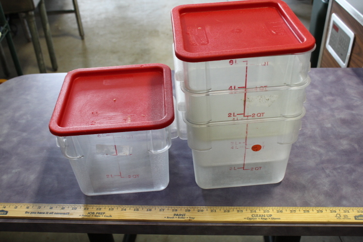 lot 140 image: 6 quart storage containers
