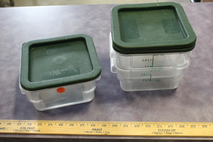 lot 141 image: 2 quart storage containers w lids