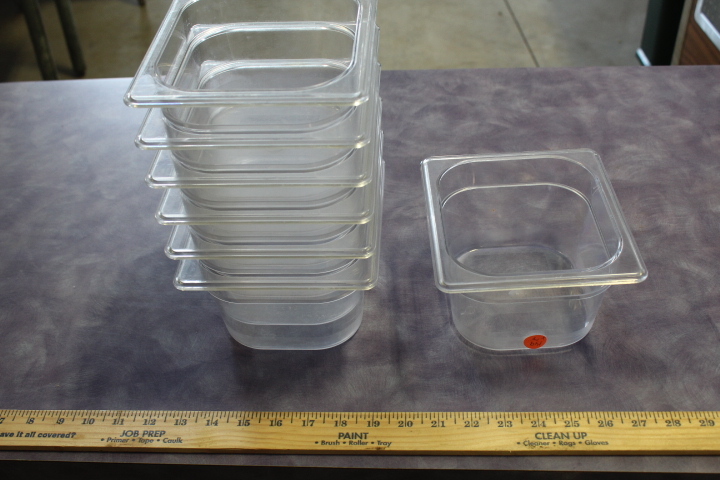 lot 149 image: 16 x 4 insert pans