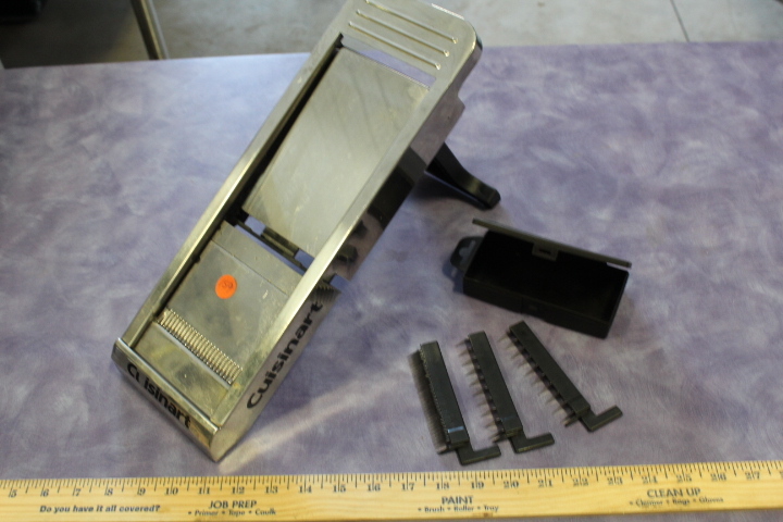 lot 159 image: Mandolin slicer