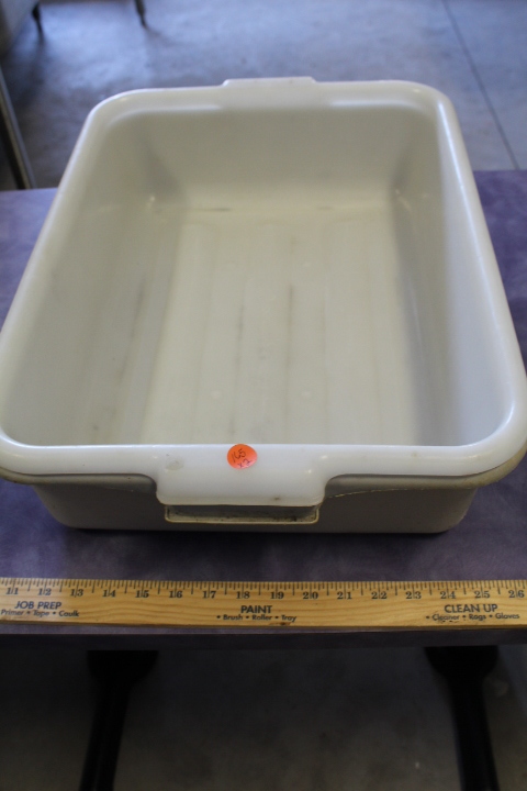 lot 165 image: Bus Pans