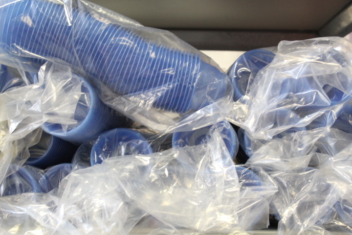 lot 176 image: Disposable portion  dessert cups