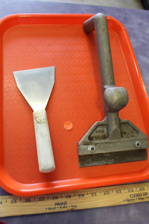 lot 177 image: Grill Scrapers