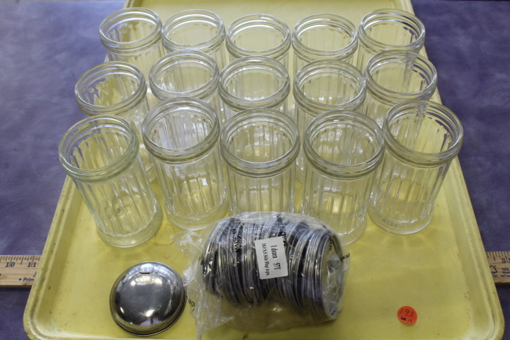 lot 193 image: NEW Sugar dispensers