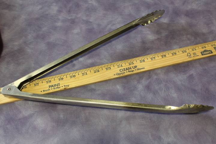 lot 198 image: Tongs