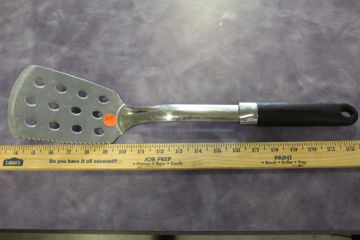 lot 224 image: Spatula  Grill tool