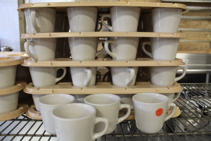 lot 238 image: Coffee cups