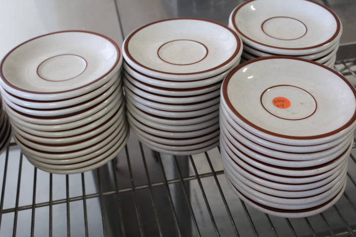 lot 246 image: Saucer Plates