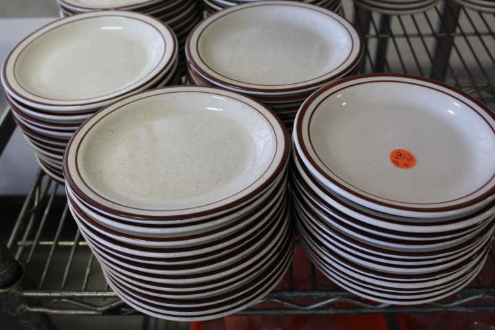 lot 248 image: Small Plates