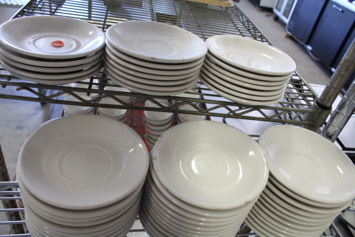 lot 260 image: Saucer Plates