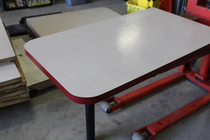 lot 280 image: Tables