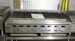 lot 4 image: Vulcan Heavy Duty Radiant CHARBROILER - NEW